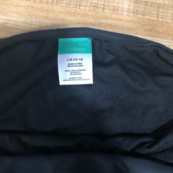 Swimsuit tankini with 2 pairs of bottoms. - Picture 7 of 11